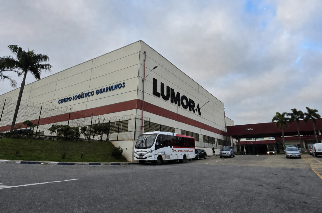Lumora's logistics hub in São Paulo